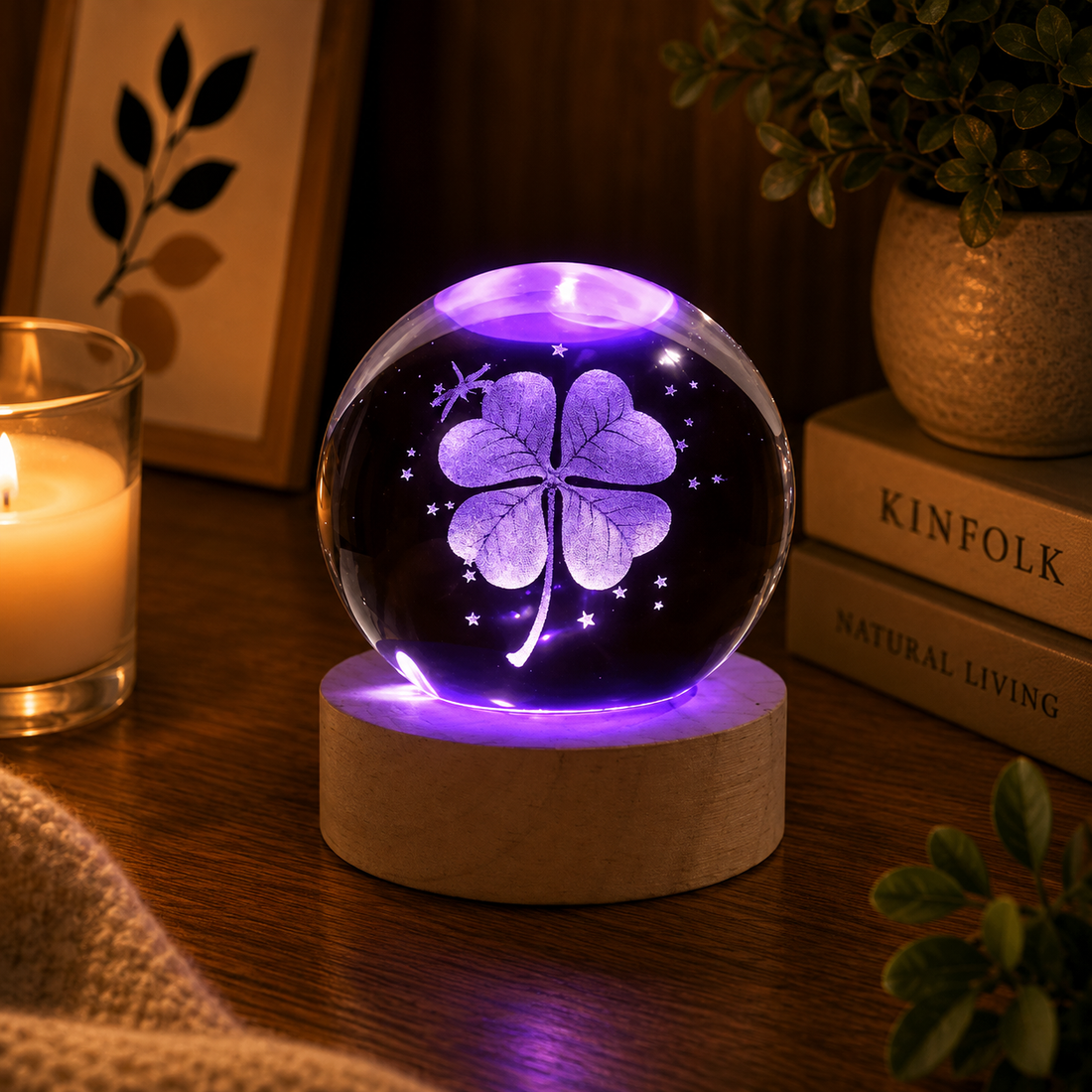 Clover Crystal Lamp